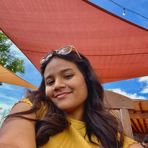 Meet your Posher, Devanshi